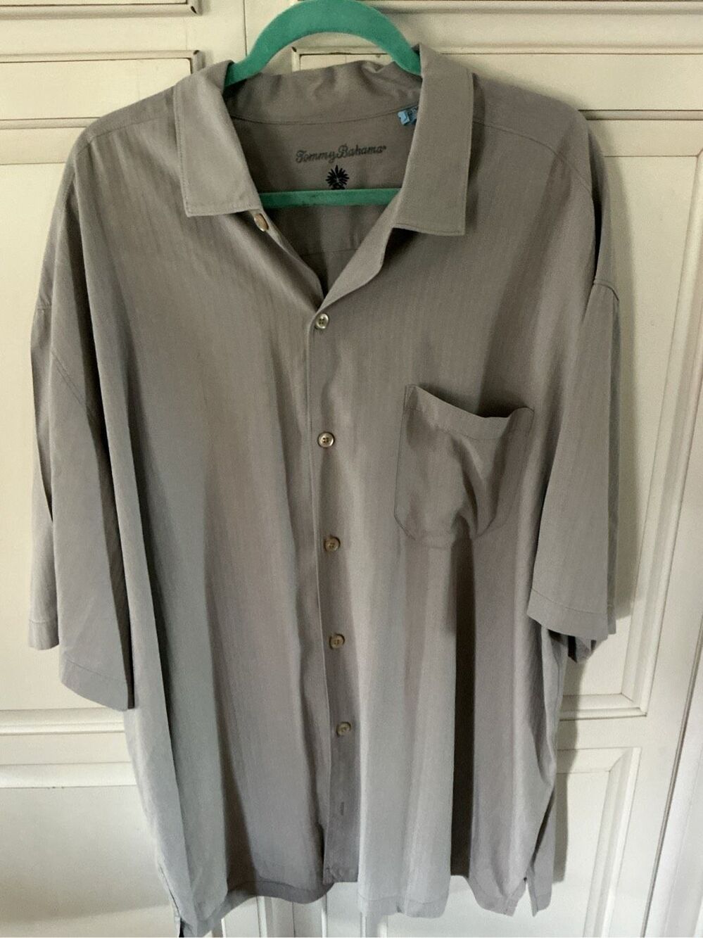 Tommy Bahama 100% Silk Button Down Sz 2XB Gray Vacation